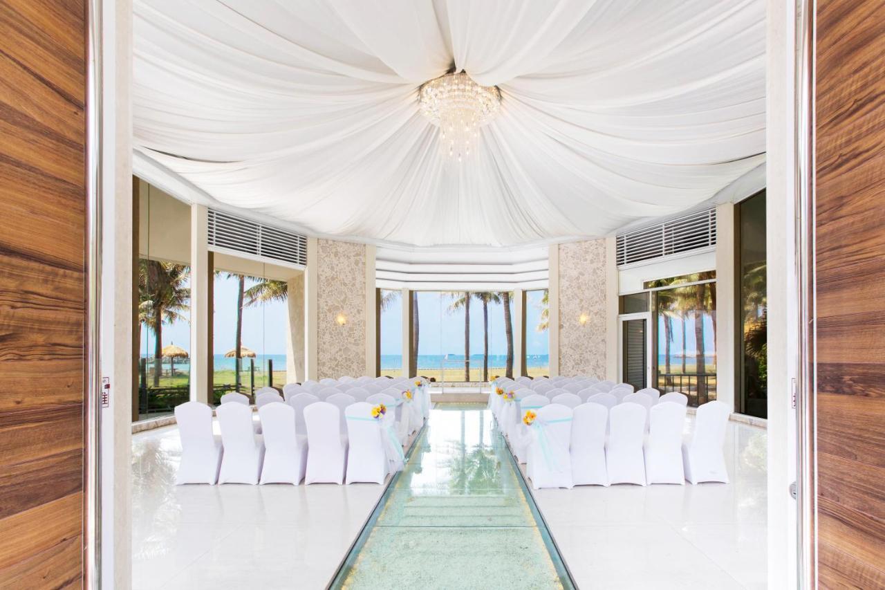 Sunset Beach Resort Kaohsiung Bagian luar foto