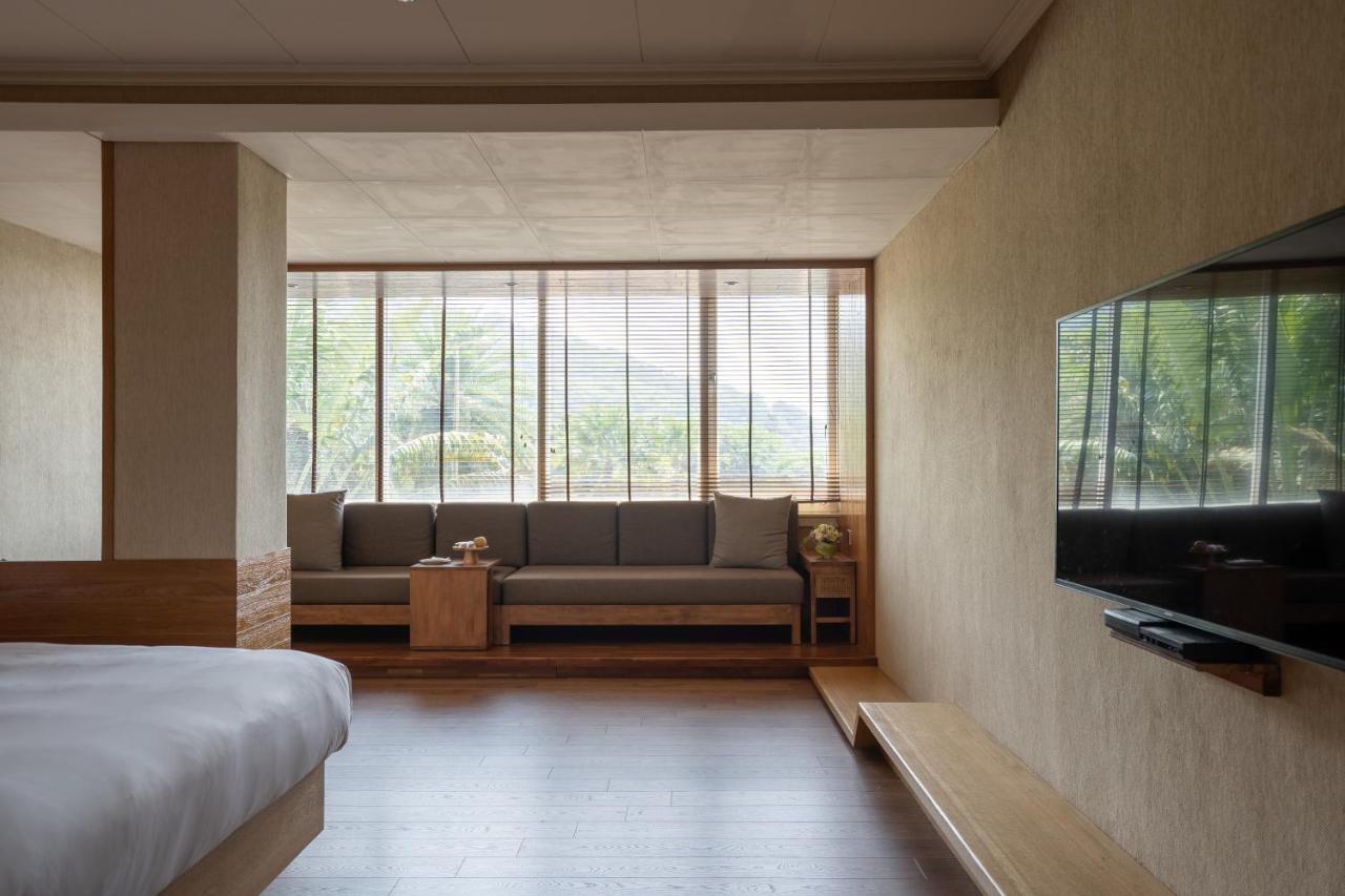 Sunset Beach Resort Kaohsiung Bagian luar foto